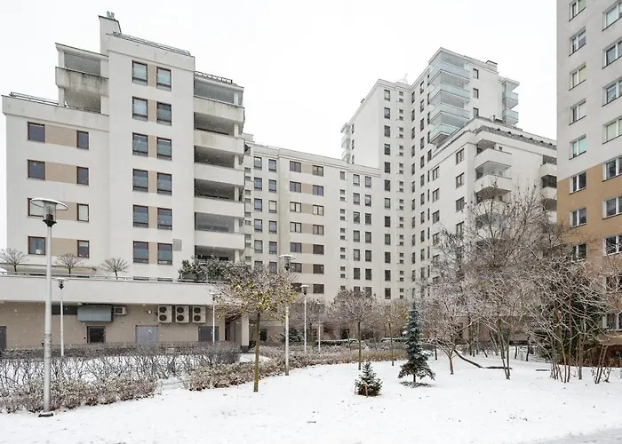 Metro Ursynow Modern Apartment